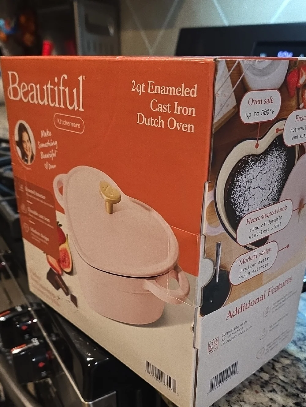 Beautiful 2QT Cast Iron Heart Dutch Oven- Pink